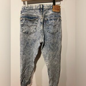 Vintage Acid Wash Levi’s 
Button Fly - 31/32 Inch Waist